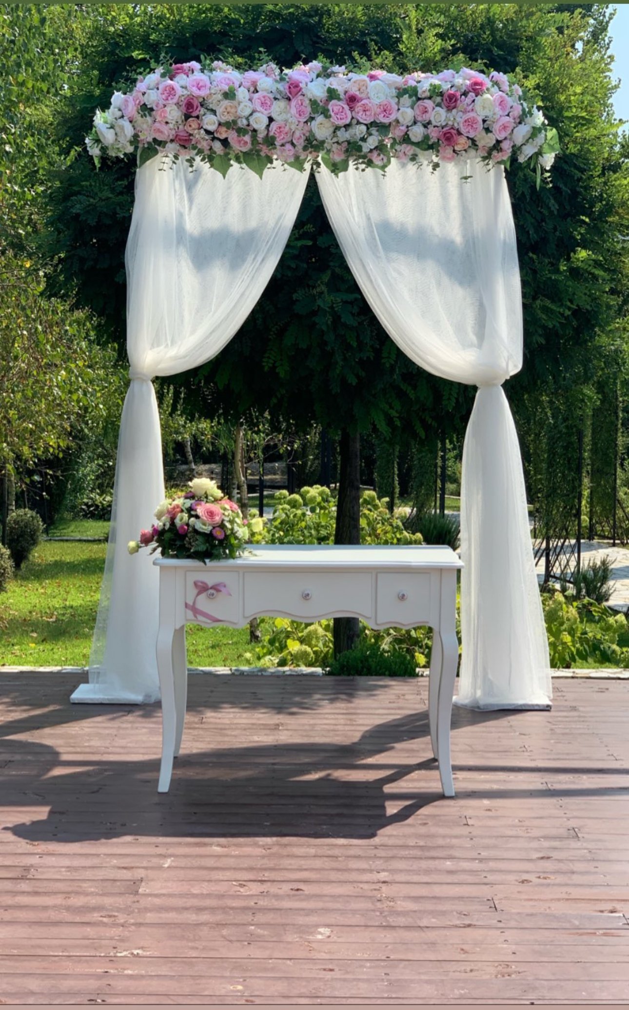 Stol za potpisivanje