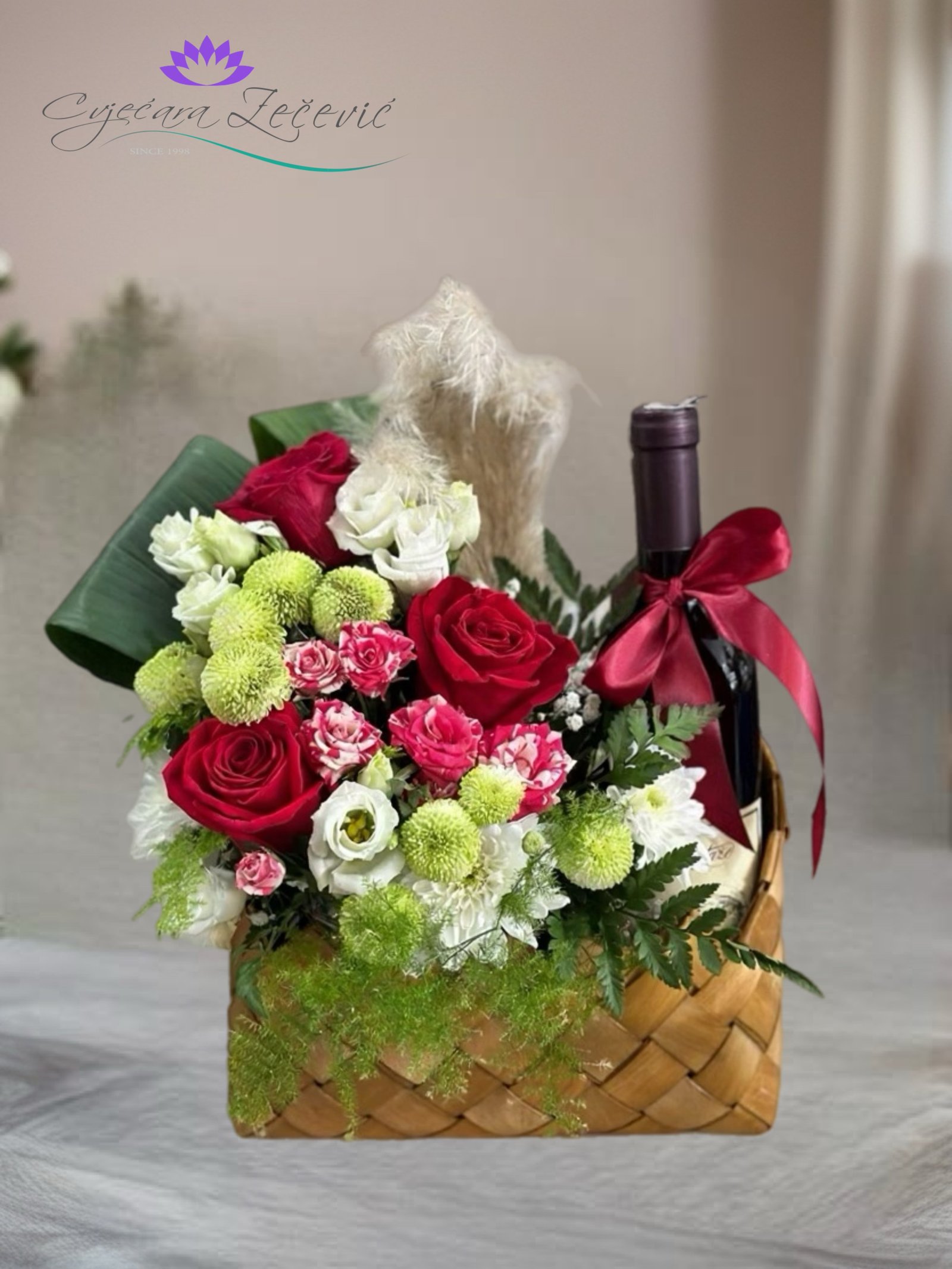 Arrangement wih vine L