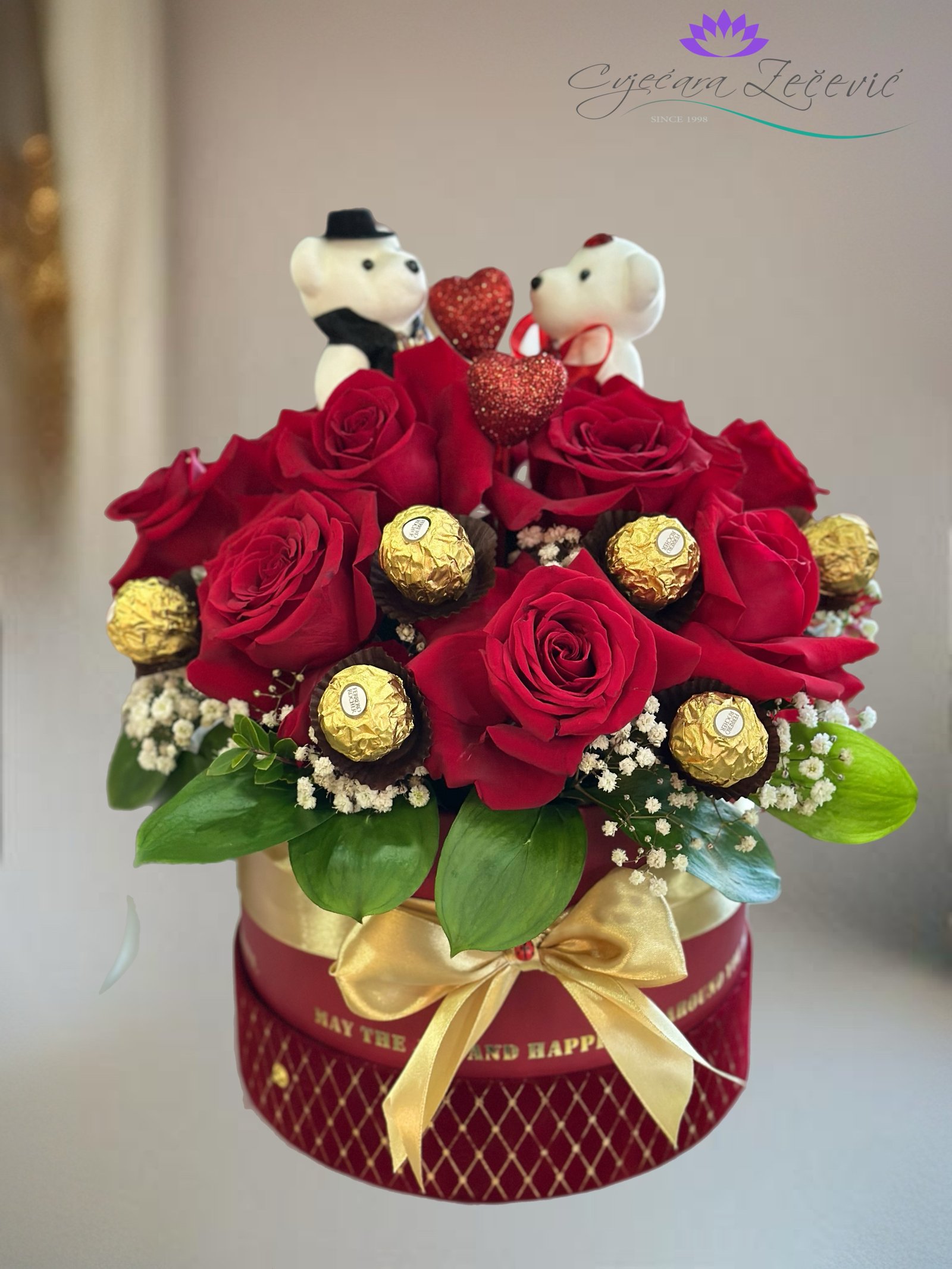 Box sa ruzama i medom